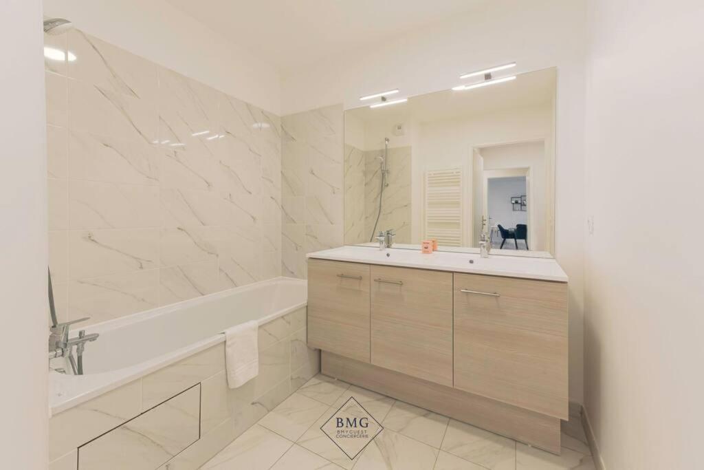 Faubourg Appartement Disneyland Bmyguest Serris Exterior photo